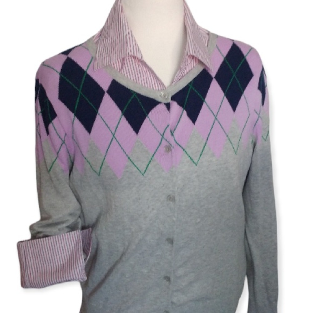 🟦 1/2 Off 
Cotton cardigan sweater argyle print  New in package